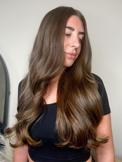 Beautifully blended nano hair extensions.